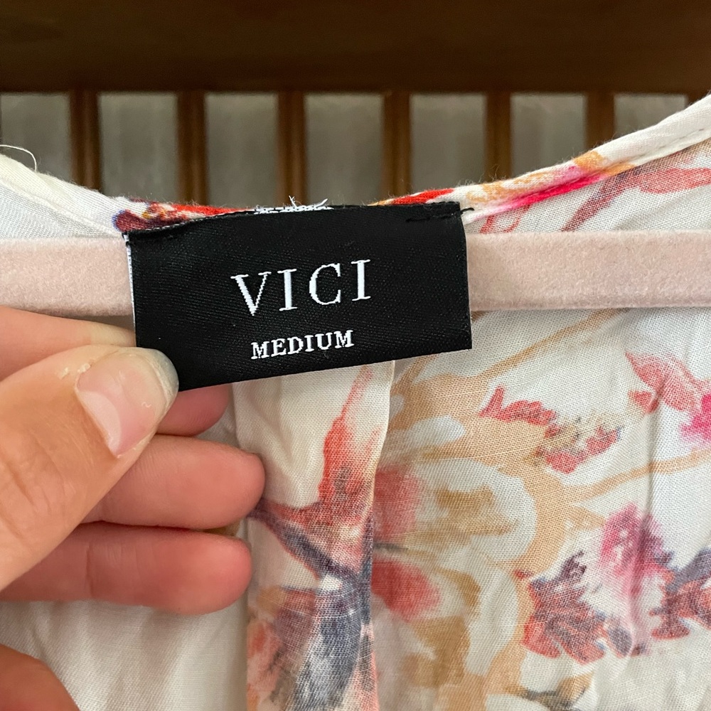 Vici sweet Georgia sleeveless diana maxi floral dress - Picture 3 of 5